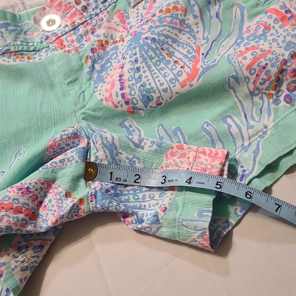 Lilly Pulitzer Classy Casual Floral Print Women Callhan Shorts EUC Size 2 - Picture 9 of 11